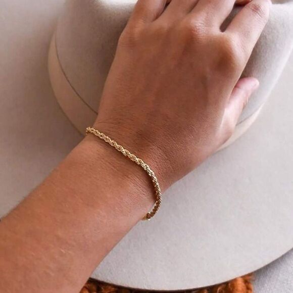14k gold plated dainty diamond cut rope bracelet - Picture 4 of 7